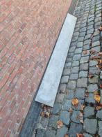 Gratis 20 × 200 × ±4 cm betonplaat, Ophalen