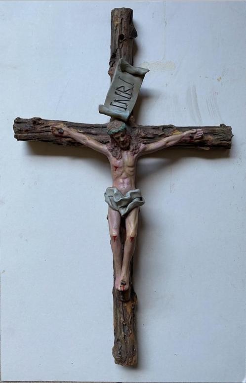 Crucifix vintage A.Massidda Italie 1950, Antiquités & Art, Antiquités | Céramique & Poterie, Enlèvement ou Envoi