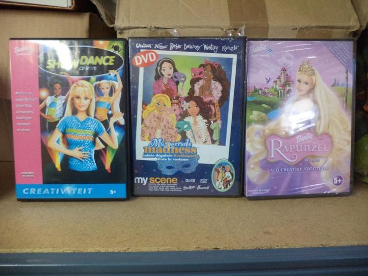 BARBIE: dvd dance en vhs Rapunzel, Kinderen en Baby's, Speelgoed | Poppen, Zo goed als nieuw, Barbie, Ophalen of Verzenden
