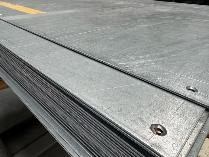 Sendzimir afwerkplaat staal 2mm, Cd's en Dvd's, Cd's | Wereldmuziek, Gebruikt, Overige soorten, Boxset, Ophalen