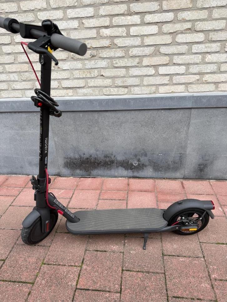 Elektronische step, Fietsen en Brommers, Steps, Zo goed als nieuw, Elektrische step (E-scooter), Ophalen