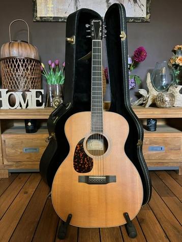 Guitare Larrivée OM-03R, Musique & Instruments, Enlèvement, Comme neuf, Guitare Western ou Guitare Folk, Avec valise