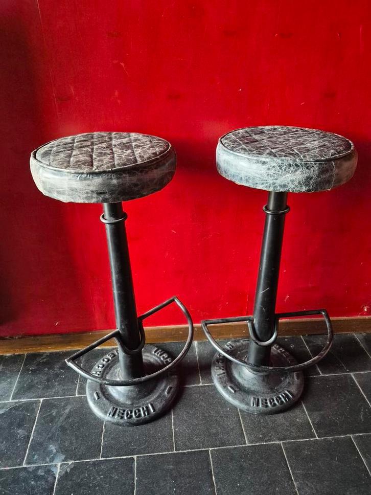 2 Necchi barkrukken, Huis en Inrichting, Barkrukken, Hout, Metaal, 2 krukken, Ophalen