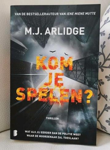 Boek M.J. Arlidge, Kom je spelen? beschikbaar voor biedingen