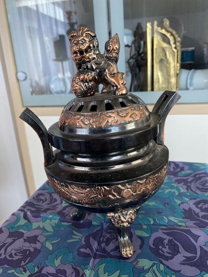 China, 20e eeuw. Bronzen Fo-hond parfumbrander, Huis en Inrichting, Woonaccessoires | Boeddhabeelden, Zo goed als nieuw, Ophalen of Verzenden
