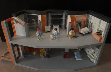 Playmobil ziekenhuis  beschikbaar voor biedingen