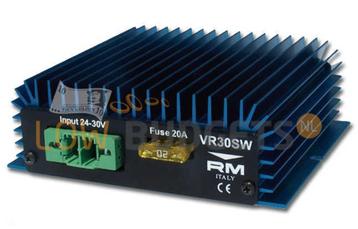RM VR30 SW Spanningsomvormer 24V naar 13.8V 30A beschikbaar voor biedingen