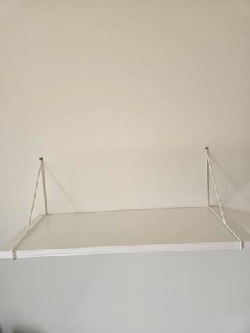 Wandplank beschikbaar voor biedingen