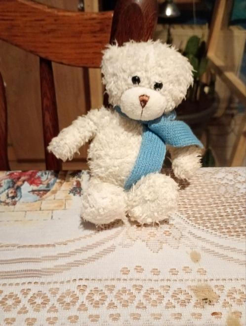 Je vent mon ️ doudou vous l'acheter sur vinted voir la descr, Verzamelen, Beren en Cherished Teddies, Zo goed als nieuw, Ophalen of Verzenden