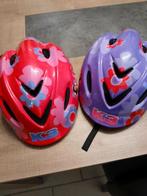 2 fietshelmen (met de originele K3), Zo goed als nieuw, M, Meisje, Studio 100
