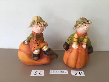 diverse Halloween beeldjes aan slechts 5 euro beschikbaar voor biedingen