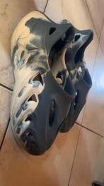 Yeezy schoenen maat 44, Comme neuf, Enlèvement, Adidas Yeezy, Bleu