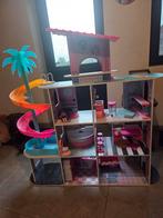 L.o.l suprise poppenhuis, Kinderen en Baby's, Speelgoed | Poppenhuizen, Ophalen, Zo goed als nieuw, Poppenhuis