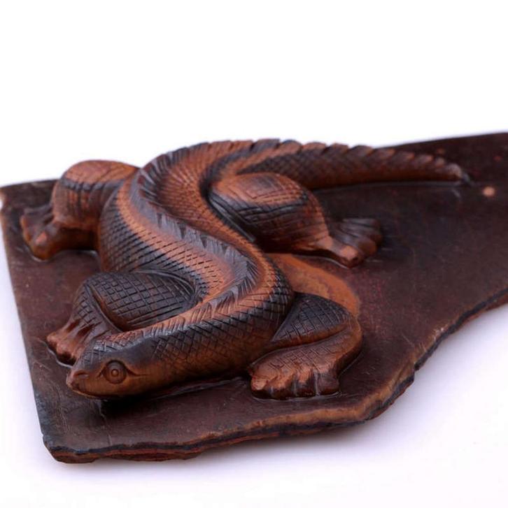 Handgesneden Leguaan in Tijgeroog (halfedelsteen) - 19de E, Antiek en Kunst, Kunst | Niet-Westerse kunst, Verzenden