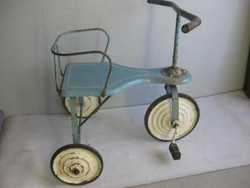 Vintage - Kinderfiets met trappedalen.