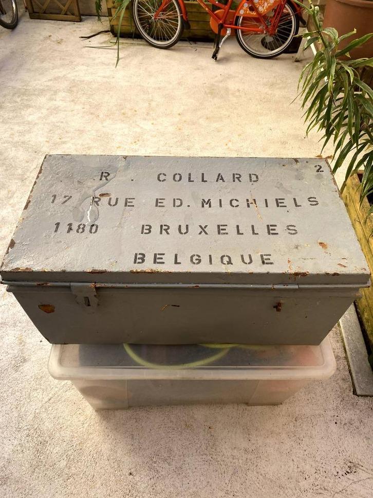 Koffers Cargo militaire België, Antiek en Kunst, Curiosa en Brocante, Ophalen