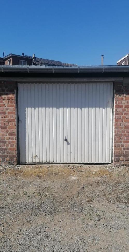 GARAGE A LOUER SERAING LIBRE IMMEDIATEMENT, Immo, Garages en Parkeerplaatsen, Provincie Luik