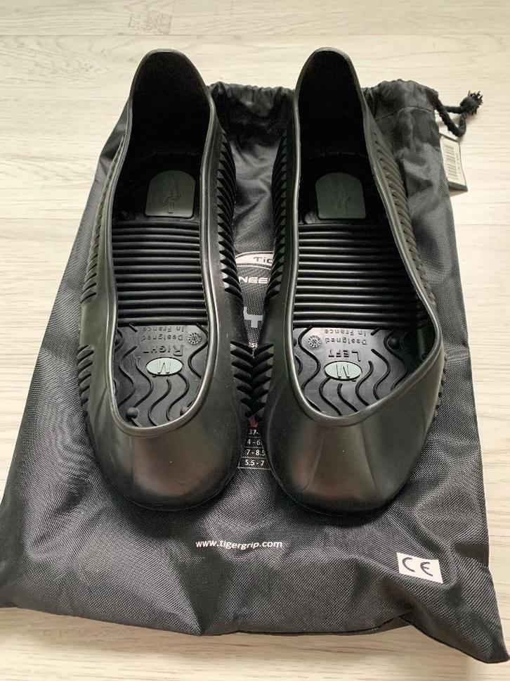 Sur-chaussures antidérapantes Tiger Grip tM (37-40), Bricolage & Construction, Vêtements de sécurité, Neuf, Enlèvement ou Envoi