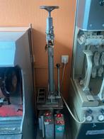 Talloneuze schoenmaker, Zakelijke goederen, Ophalen