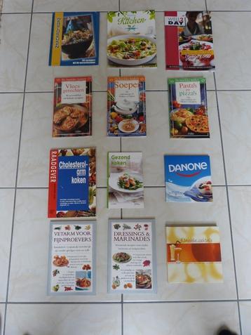 12 kookboekjes 