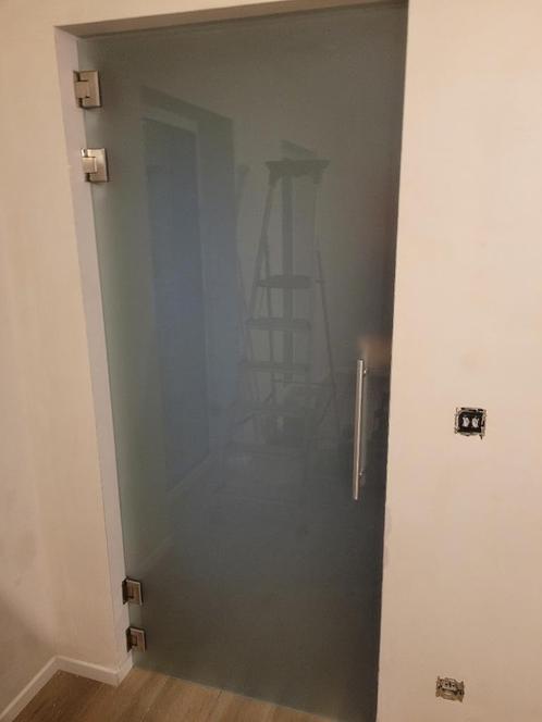 Moderne glazen binnendeur met matglas en RVS handgreep, Doe-het-zelf en Bouw, Deuren en Vliegenramen, Gebruikt, Binnendeur, 200 tot 215 cm