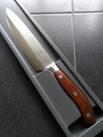 Victorinox couteau de chef lame 20cm