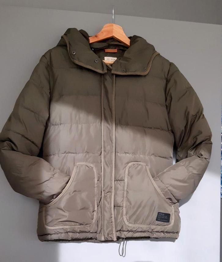 Gewatteerde korte damesjas Maat 38-40, Kleding | Dames, Jassen | Winter, Zo goed als nieuw, Maat 38/40 (M), Ophalen of Verzenden