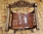 Fauteuil de style Renaissance en bois massif et cuir sculpté, Antiek en Kunst, Ophalen
