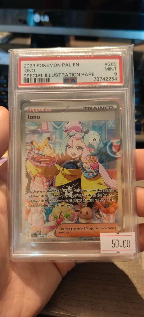 2023 Pokémon PAL EN IONO SPECIAL ILLUSTRATION RARE 269 PSA 9, Hobby en Vrije tijd, Verzamelkaartspellen | Pokémon, Nieuw, Losse kaart