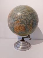 Globe terrestre - J. Forest, Antiquités & Art, Enlèvement ou Envoi