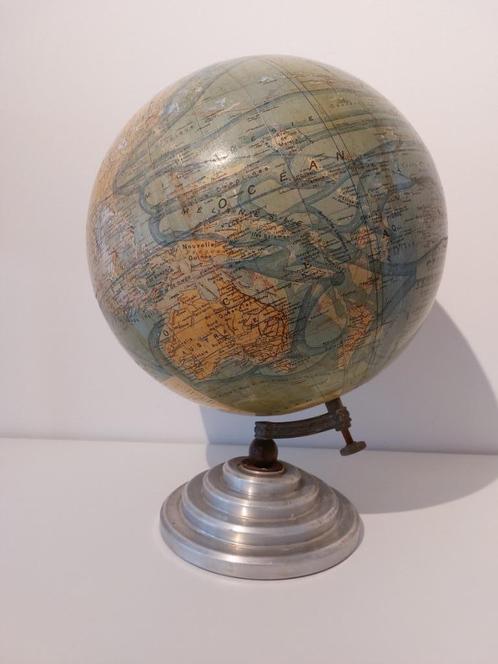 Globe terrestre - J. Forest, Antiek en Kunst, Curiosa en Brocante, Ophalen of Verzenden