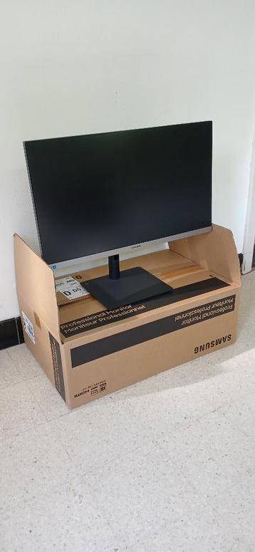 Samsung Full HD monitor  beschikbaar voor biedingen