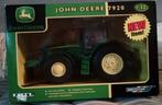 John Deere 7920 1/32 Britains, Hobby en Vrije tijd, Modelauto's | 1:32, Nieuw, Britains, Ophalen, Tractor of Landbouw
