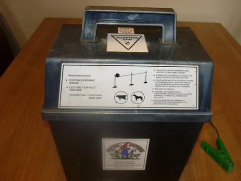 weiklok , schrikdraad toestel, Dieren en Toebehoren, Stalling en Weidegang, Weidegang, Accessoires, 2 of 3 paarden of pony's