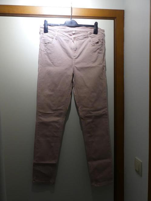 pantalon jean’s rose poudre taille 44-46, Kleding | Dames, Spijkerbroeken en Jeans, Gedragen, Overige jeansmaten, Overige kleuren