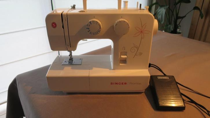 Singer naaimachine -  F1412  NIEUW !, Hobby en Vrije tijd, Naaimachines en Toebehoren, Nieuw, Naaimachine, Singer, Ophalen