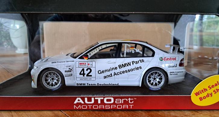 BMW 320i WTCC 2005 #42 Jörg Muller Autoart, Hobby & Loisirs créatifs, Voitures miniatures | 1:18, Neuf, Voiture, Autoart, Enlèvement ou Envoi