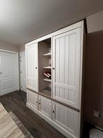 Hoge opbergkast met deuren, Ophalen, Zo goed als nieuw, Met deur(en)