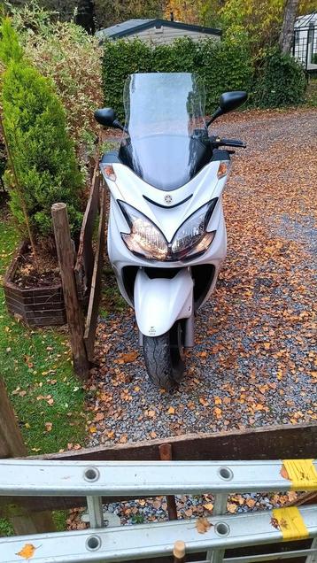 Mooie yamaha 400  beschikbaar voor biedingen