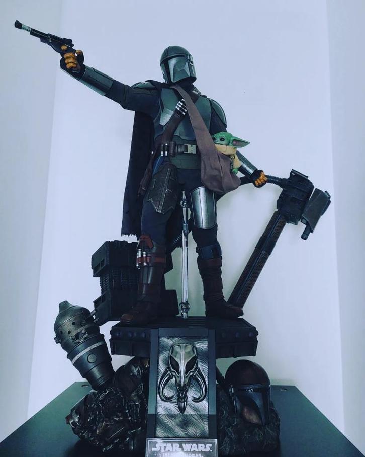 Figurine The Mandalorian and the Child (Hot Toys) 1/4, Verzamelen, Star Wars, Zo goed als nieuw, Actiefiguurtje, Ophalen