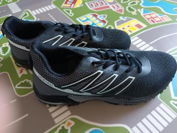 Nieuwe sportschoenen voor heren — hardlopen/fitness — zwart  beschikbaar voor biedingen