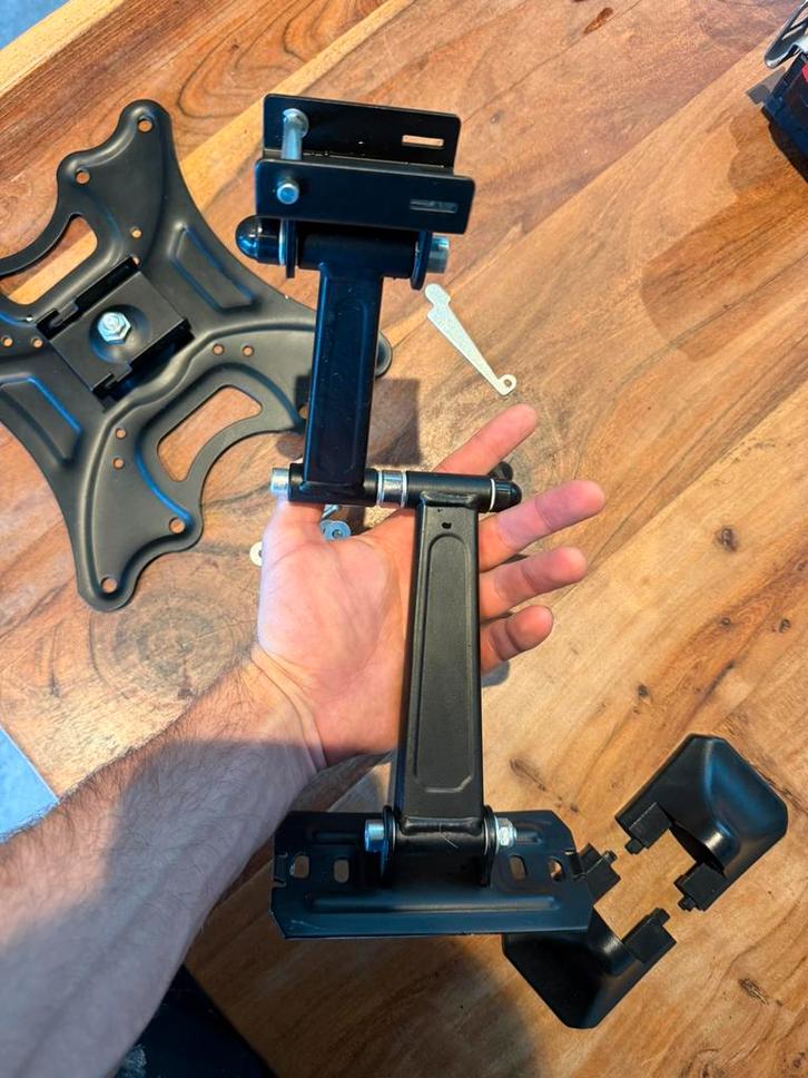 Tv muurbeugel, Audio, Tv en Foto, Televisiebeugels, Zo goed als nieuw, Ophalen of Verzenden