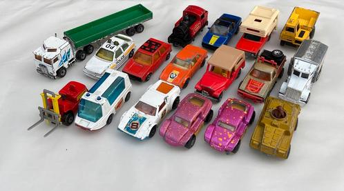 17 stuks MATCHBOX, Hobby en Vrije tijd, Modelauto's | Overige schalen, Gebruikt, Ophalen of Verzenden