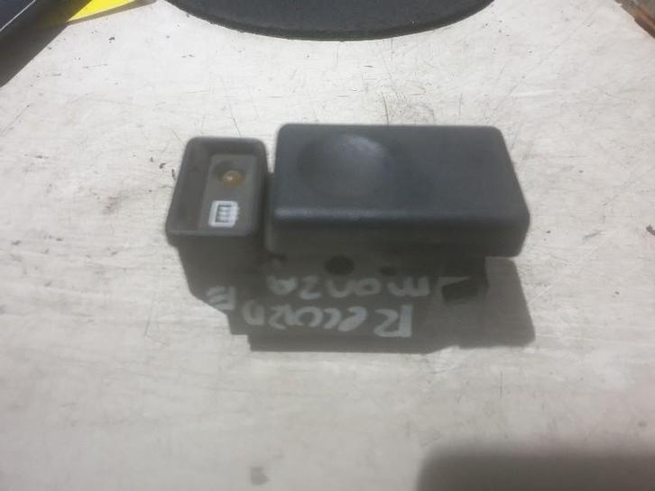 ACHTERRUITVERWARMINGSSCHAKELAAR Opel Monza (90055748), Auto-onderdelen, Dashboard en Schakelaars, Opel, Gebruikt