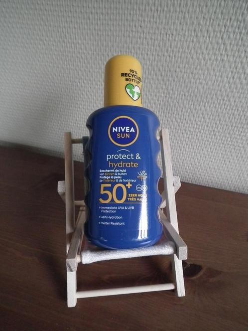 Nivea sun protect & hydrate beschermende spray SPF 50+ 200ml, Handtassen en Accessoires, Uiterlijk | Lichaamsverzorging, Nieuw