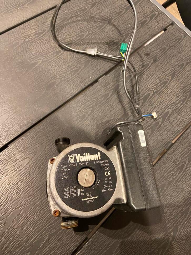 Vaillant circulatiepomp VP5ZE PWM S2, Doe-het-zelf en Bouw, Sanitair, Zo goed als nieuw, Ophalen of Verzenden