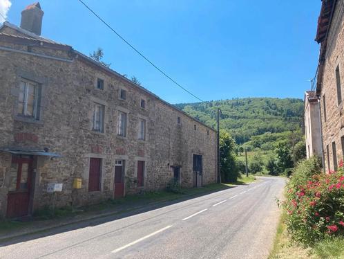 Huis te koop in Mayet-De-Montagne in Frankrijk, Immo, Buitenland, Frankrijk, Woonhuis, Landelijk, Verkoop zonder makelaar
