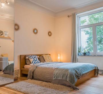 Lit Ikea Malm 140cm avec sommier et matelas beschikbaar voor biedingen