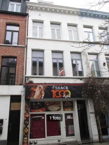 Opbrengsteigendom te koop (3 appartementen + winkel) beschikbaar voor biedingen