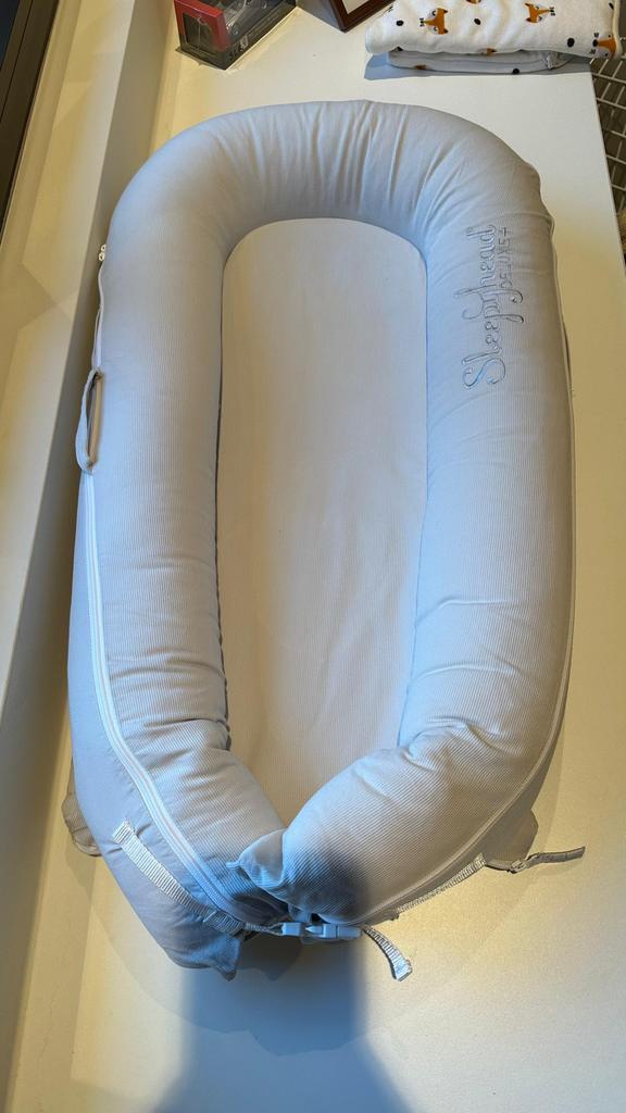 Sleepyhead Dockatot deluxe + 0-8maanden babynestje, Kinderen en Baby's, Babywiegjes en Ledikanten, Zo goed als nieuw, Overige typen